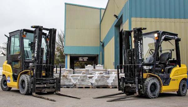 Independence lift trucks